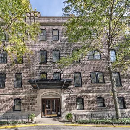 Rent this 2 bed apartment on 2355 North Commonwealth Avenue in Chicago, IL 60614