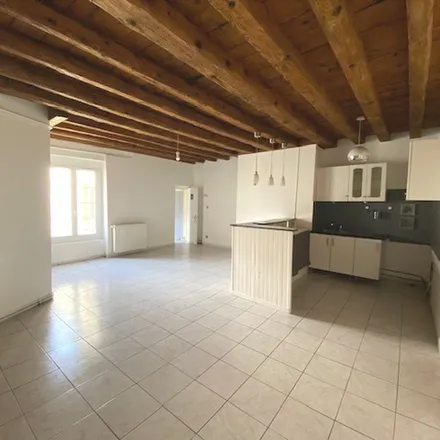 Rent this 3 bed apartment on Temple d'Auguste et de Livie in Place Charles de Gaulle, 38200 Vienne