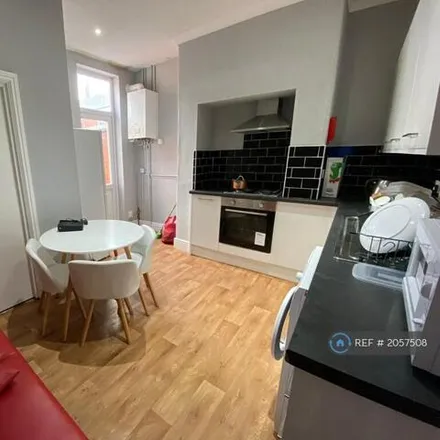 Image 5 - Coniston Street, Salford, M6 6BE, United Kingdom - House for rent
