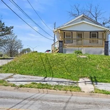 Buy this 3 bed house on 2724 Parallel Parkway in Kansas City, KS 66104