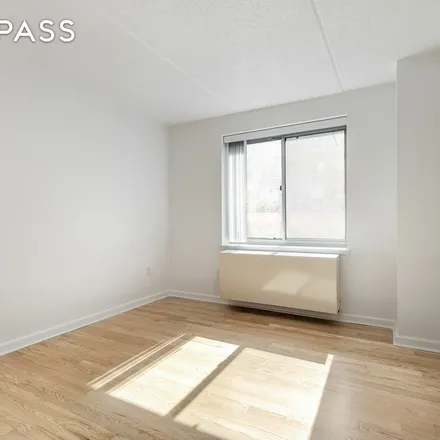 Image 9 - 2733 Frederick Douglass Boulevard, New York, NY 10039, USA - Apartment for rent