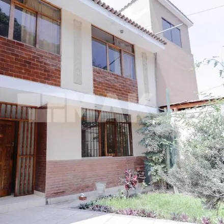 Buy this 6 bed house on Avenida Mariscal Ramón Castilla in Santiago de Surco, Lima Metropolitan Area 15049