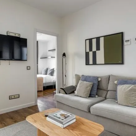 Rent this 3 bed apartment on Calle de Cavanilles in 26, 28007 Madrid