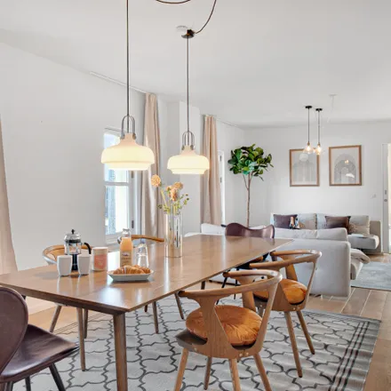 Rent this 3 bed apartment on Nyhavn 31E in 1051 København K, Denmark