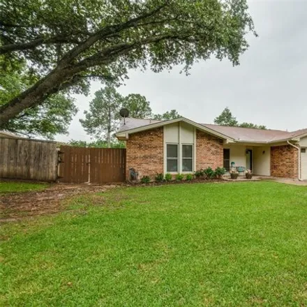 Buy this 3 bed house on 2824 Bluebonnet Ln in Bedford, Texas