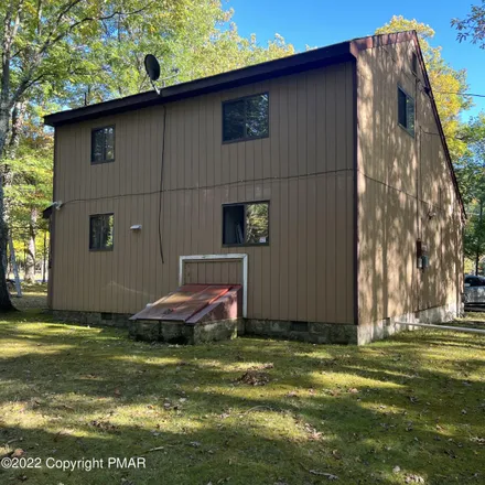 Image 3 - 1100 Falls Road, Pine Ridge, Lehman Township, PA 18324, USA - House for sale