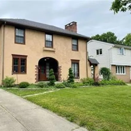 Image 2 - 14216 Ashwood Road, Shaker Heights, OH 44120, USA - House for sale