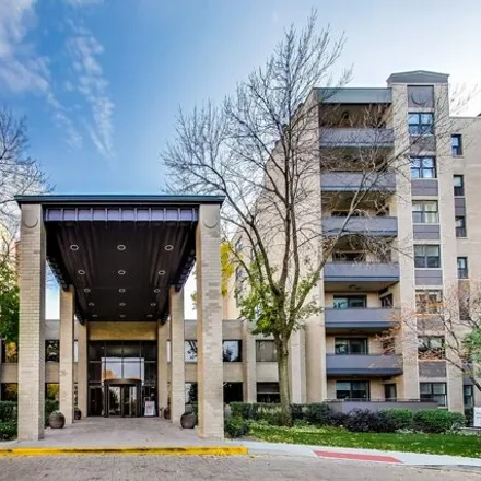 Image 2 - Barclay Place, 4545 West Touhy Avenue, Lincolnwood, Niles Township, IL 60712, USA - Condo for sale
