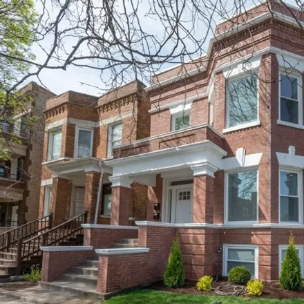 Buy this 7 bed house on 6220 South Champlain Avenue in Chicago, IL 60637