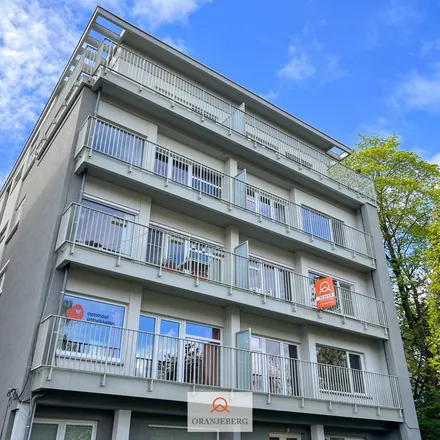Rent this 2 bed apartment on Kortrijksesteenweg 768-786 in 9000 Ghent, Belgium