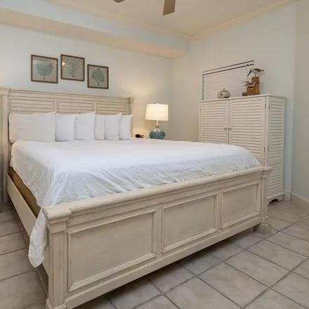 Rent this 2 bed condo on Orange Beach