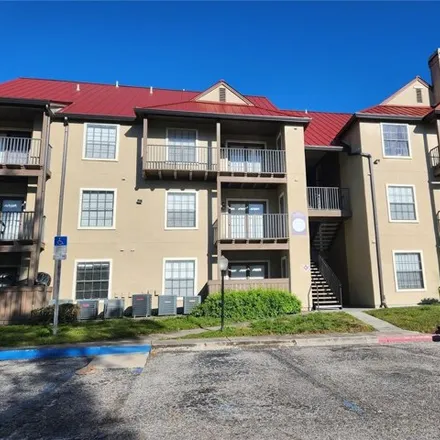 Rent this 1 bed condo on 224 Afton Square in Forest City, Altamonte Springs