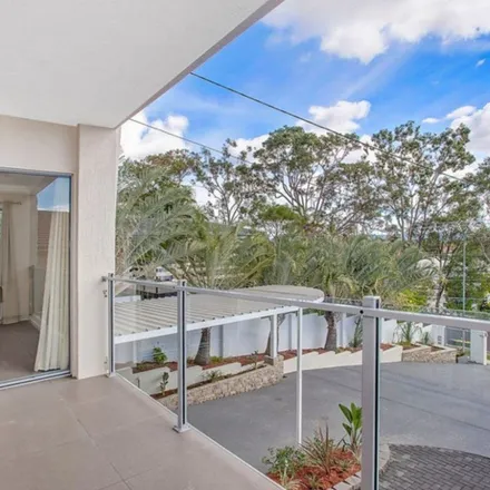 Image 5 - 67 West Burleigh Road, Koala Park QLD 4220, Australia - Apartment for rent