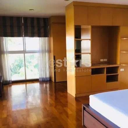Image 4 - Wattana Suite, Soi Sukhumvit 15, Asok, Vadhana District, Bangkok 10110, Thailand - Apartment for rent