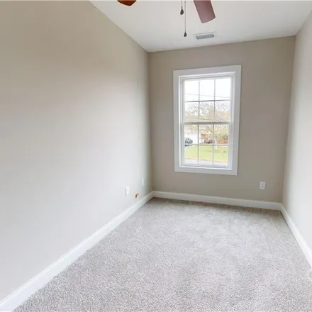 Image 7 - 1609 Oak Leaf Drive Northwest, Conover, NC 28601, USA - Townhouse for sale