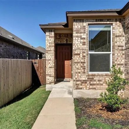 Image 2 - 17098 Spanish Star Drive, Pflugerville, TX 78664, USA - House for sale