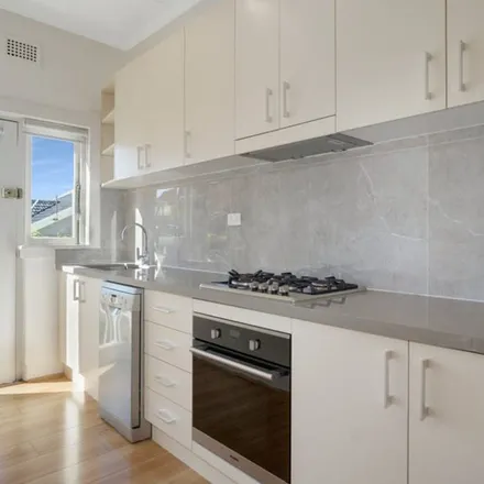 Image 6 - 13 Beach Road, Bondi Beach NSW 2026, Australia - Apartment for rent