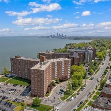 Image 2 - Travelodge by Wyndham Cleveland Lakewood, 11837 Edgewater Drive, Lakewood, OH 44107, USA - Condo for sale