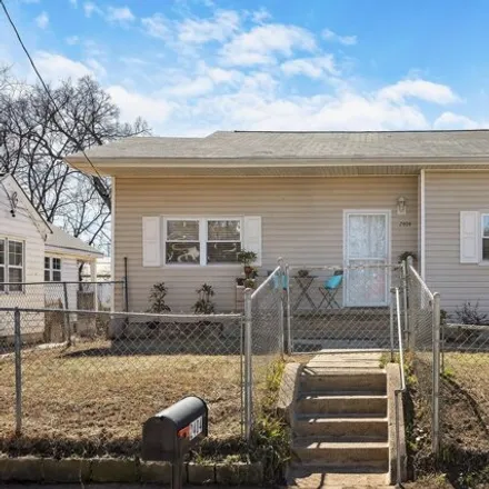 Buy this 3 bed house on 2418 Kirby Avenue in Ridgeside, Chattanooga