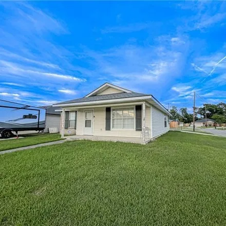 Rent this 3 bed house on 4039 Fourden Street in Lake Charles, LA 70607