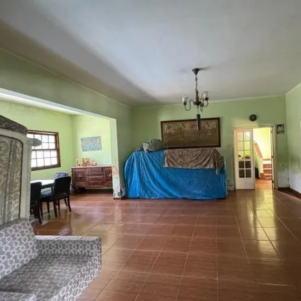 Rent this 4 bed house on Centro Educacional Terra Santa in Rua Visconde de Itaboraí 590, Valparaíso