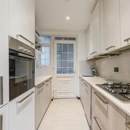 Rent this 4 bed apartment on Eyre Court in 3-21 Finchley Road, London