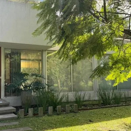Rent this 3 bed house on Calle 467 in Partido de La Plata, 1896 City Bell