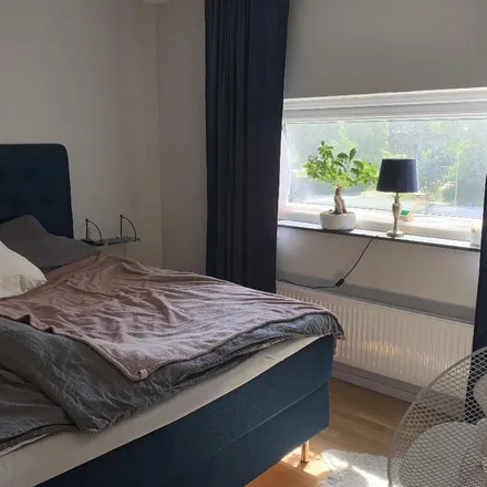 Rent this 1 bed apartment on Ringstorpsvägen 28 in 254 54 Helsingborg, Sweden