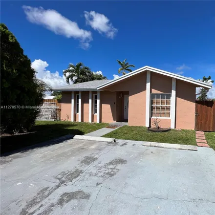 Image 2 - 16952 Southwest 101st Place, West Perrine, Miami-Dade County, FL 33157, USA - House for rent