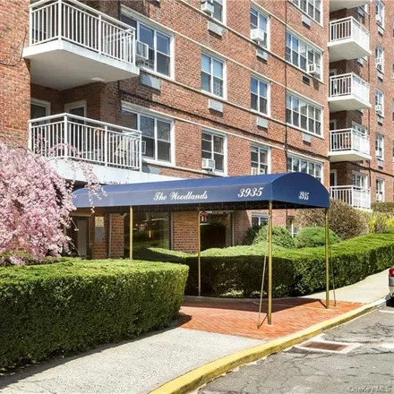 Image 7 - 3900 Blackstone Avenue, New York, NY 10471, USA - Condo for sale