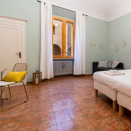Image 4 - Via Castiglione 49, 40124 Bologna BO, Italy - Room for rent