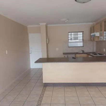 Image 2 - A. Ferox Street, Mossel Bay Ward 11, George, 6510, South Africa - Townhouse for rent
