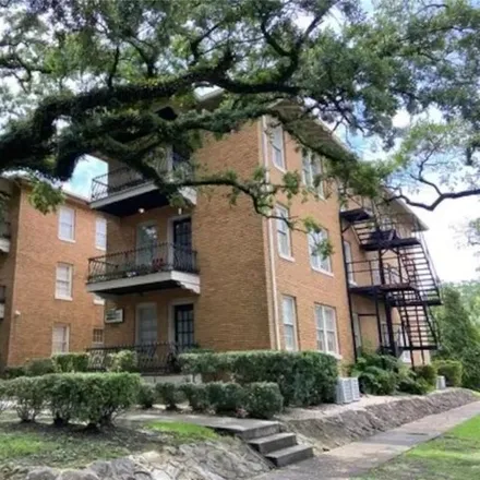 Rent this 2 bed condo on 1600 Government Street in Mobile, AL 36606