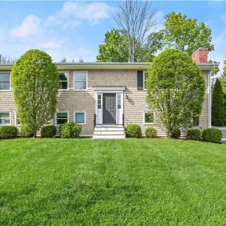 Rent this 4 bed house on 6 Meadowbank Road in Greenwich, CT 06870