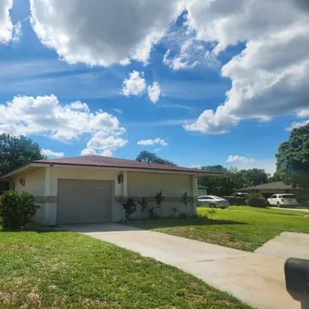 Rent this 3 bed house on 278 Applewood Circle in Suntree, Brevard County
