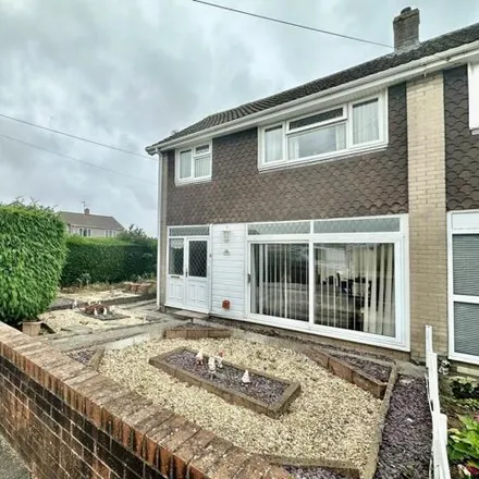 Buy this 3 bed house on Longfellow Road in Caldicot, NP26 4JN