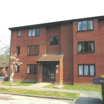 Rent this studio apartment on Trinity Methodist Church in Lingfield Road, East Grinstead