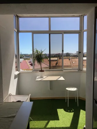 Image 9 - Praceta Doutor Pereira Jardim, Loures, Portugal - Apartment for rent