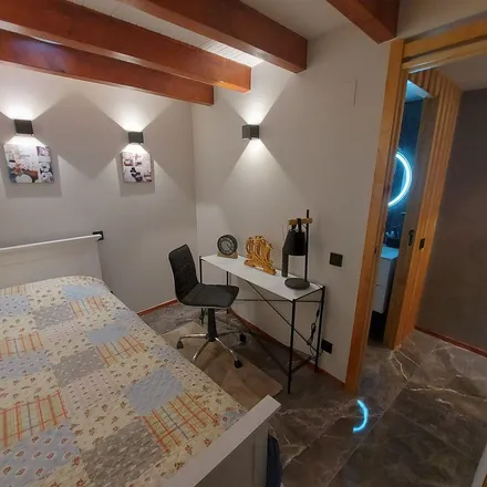Rent this 2 bed apartment on HF Ipanema Park in Rua de Serralves 124, 4150-702 Porto