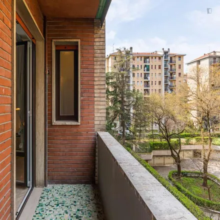 Image 7 - Via Lorenteggio, 82, 20146 Milan MI, Italy - Room for rent