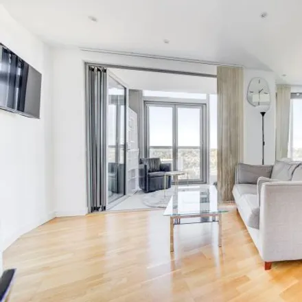 Rent this 2 bed apartment on Ealing Road in London, TW8 0LN