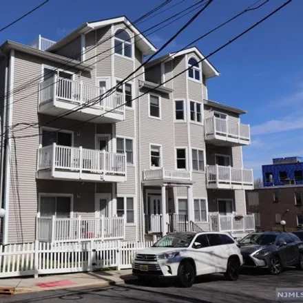 Buy this 2 bed condo on 1122 45th Street in New Durham, North Bergen