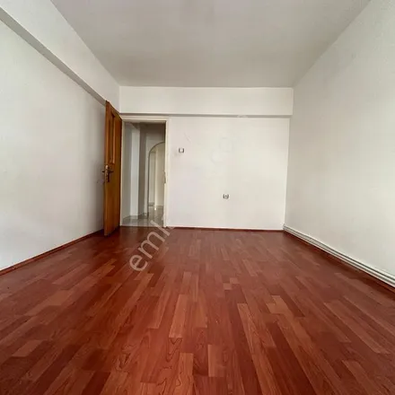 Rent this 3 bed apartment on Büyük Anadolu Eczanesi in Cumhuriyet Caddesi, 06145 Pursaklar