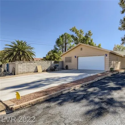 Buy this 4 bed house on 271 East Robindale Road in Enterprise, NV 89123