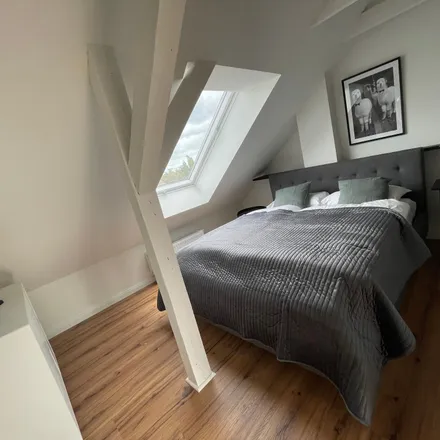 Rent this 1 bed apartment on Busestraße 81 in 28213 Bremen, Germany