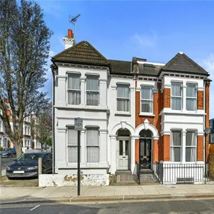 Rent this 5 bed house on 23 Hetley Road in London, W12 8NJ
