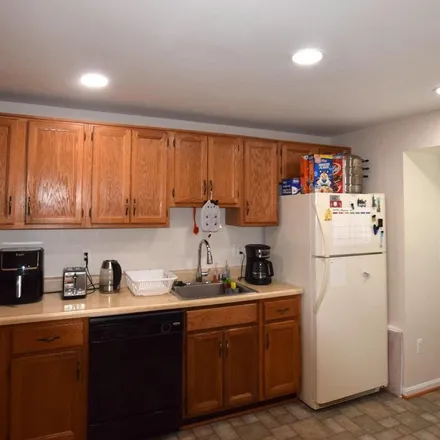 Rent this 2 bed apartment on 6526 Lochleigh Court in Franconia, Fairfax County