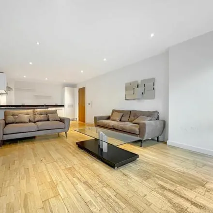Image 1 - Waterside Apartments, Gotts Road, Leeds, LS12 1DW, United Kingdom - Room for rent