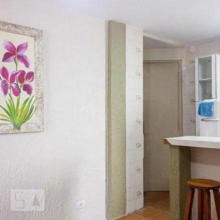 Rent this 1 bed apartment on Rua Caribas in Aviação, Praia Grande - SP