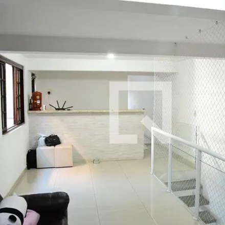 Rent this 3 bed house on Rua Lamartine Babo in Vila Guaraciaba, Cotia - SP